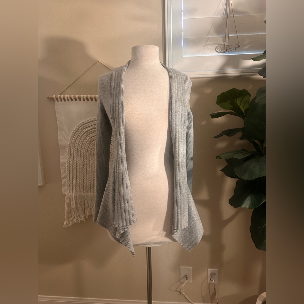 Verve Am Long Grey Cardigan Size Small